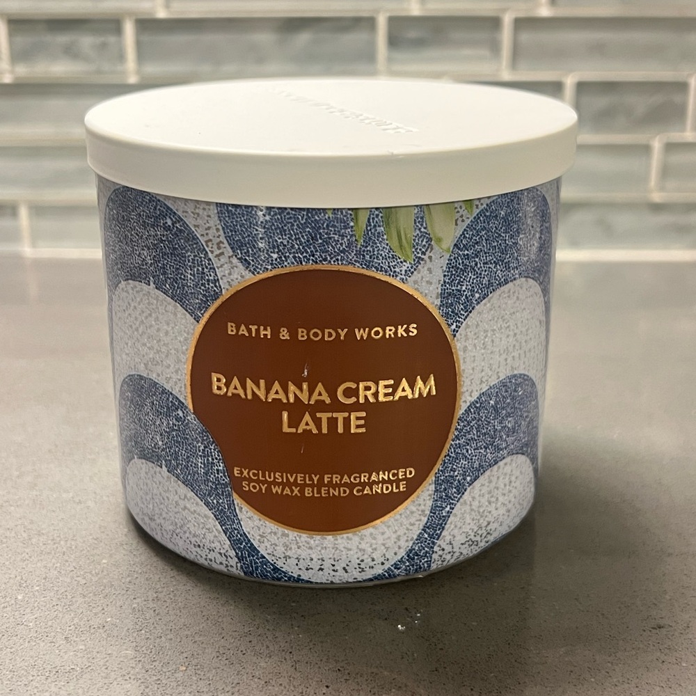 Bath & Body Works Banana Cream Latte Candle